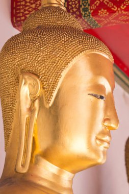 Buda heykeli altın başkanı