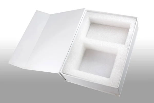 現実的な白いパッケージ ボックス ソフトウェア 電子機器およびその他の製品 — ストック写真
