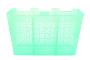 İzole edilmiş beyaz arkaplanda plastik sepet