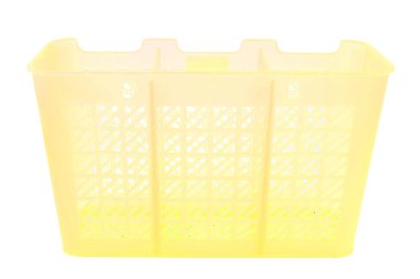 İzole edilmiş beyaz arkaplanda plastik sepet