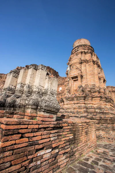 アジアの宗教建築古代仏教遺跡のパゴダ タイ旅行風景地 — ストック写真