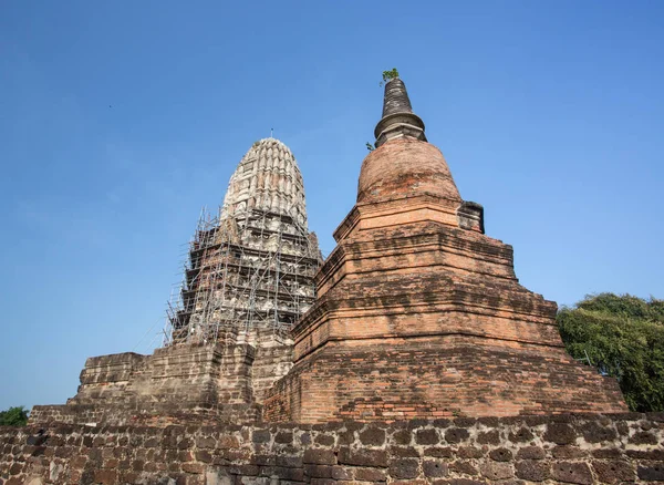 アジアの宗教建築古代仏教遺跡のパゴダ タイ旅行風景地 — ストック写真
