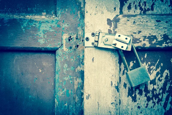 Closeup Wooden Door Lock — Stock Photo, Image