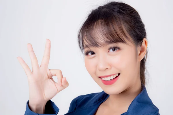 Bonito retrato jovem negócio asiático mulher de pé gesto o — Fotografia de Stock