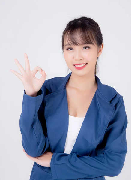 Potret wanita muda cantik asia bisnis wanita berdiri gestur o — Stok Foto