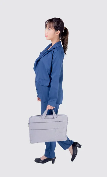 Hermoso retrato joven negocio asiático mujer sosteniendo un briefcas — Foto de Stock