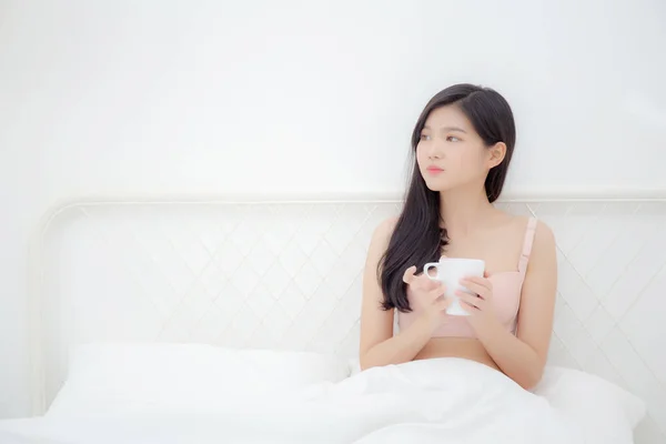 Bella Giovane Donna Sexy Asiatica Biancheria Intima Bere Caffè Mattino — Foto Stock