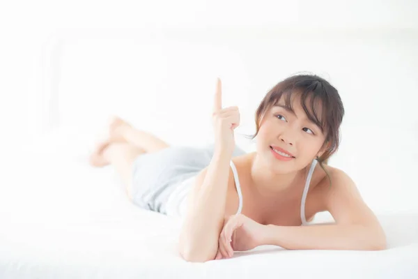 Porträt Schöne Junge Asiatische Frau Lächeln Aufwachen Gesund Und Wellness — Stockfoto