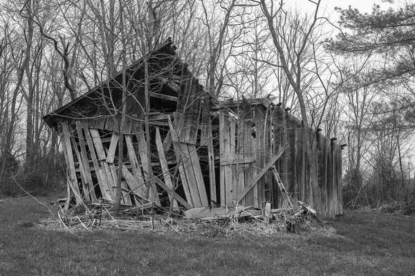 Hambar Lemn Descompus Într Zonă Rurală — Fotografie, imagine de stoc