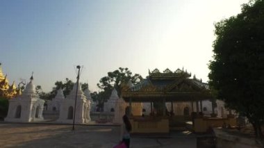 kuthodaw pagoda anıt, myanmar içinde