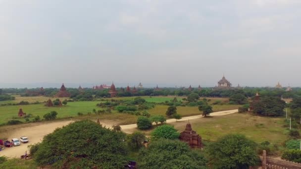 Eski Bagan tapınaklar Myanmar — Stok video