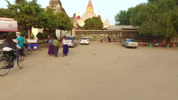 Templo de Ananda en Bagan — Vídeos de Stock