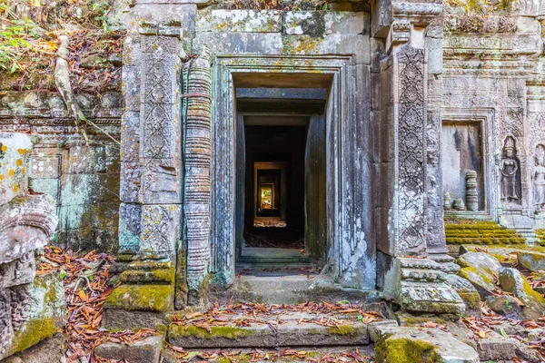 Prohm Corredor Puerta Través Del Templo Complejo Angkor Wat Camboya — Foto de Stock