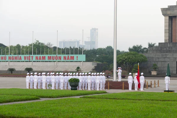 Hanoi Vietnam 2019 Október Chi Minh Mauzóleum Reggeli Szertartás Hajnalban — Stock Fotó