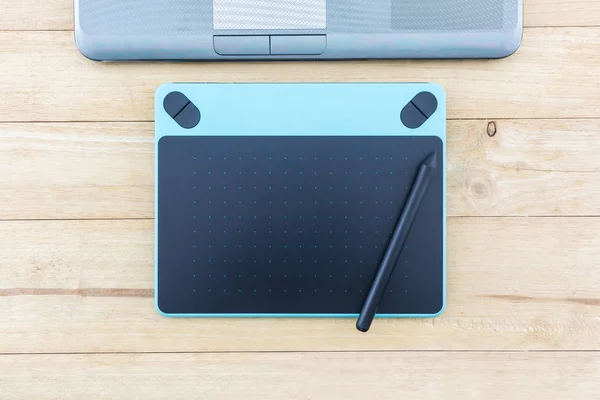 Digital graphic tablet and pen. — Stock Photo, Image