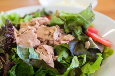 ton balıklı salata.
