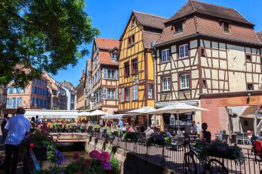 Colmar şehir Alsace bölgesinde.