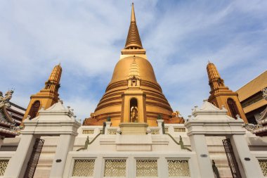 Golden Pagoda Wat Bowonniwet Vihara Tapınak.