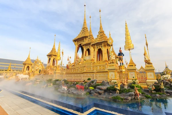 Das königliche Krematorium seiner Majestät verstorbener König bhumibol adulyade — Stockfoto