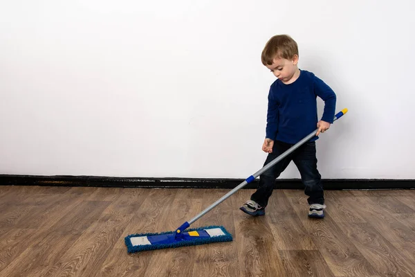 Little Boy Helps Parents Mop Floor Apartment General Cleaning House — Stock Photo, Image