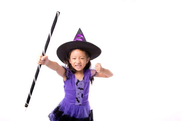 Pequeno traje de bruxa menina isolado no fundo branco, Hallowee — Fotografia de Stock