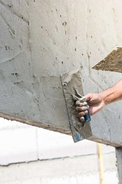 Duvar inşa etmek inşaat mason beton sıvama