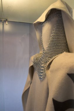 Bran, Romanya Drakula Şatosu 2. 2018 Hauberk, Ortaçağ savaşçılarının tarihi kıyafeti..