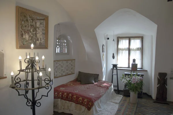Bran, Romanya Drakula Şatosu 2. 2018 Bran, Romanya Drakula Şatosu Sep 2. 2018 Romanya Kraliçesi Maria 'nın Yatak Odası.