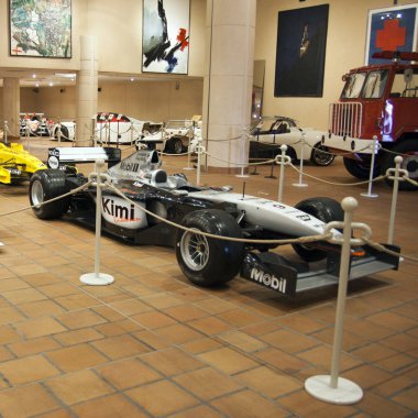 Monako Prensi Rainier II Otomobil Müzesi 22 Ocak. 2014 yılı. 2004 Mclaren Mp4-19 Formula 1 yarış arabası Mclaren tarafından yapılmıştır. Adrian Newey tarafından tasarlandı.. 