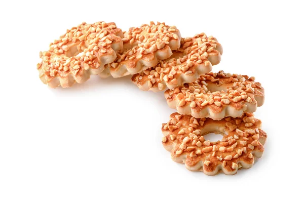 Composição Anéis Biscoitos Com Amendoim Torrado Isolado Fundo Branco — Fotografia de Stock