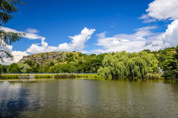 Lago Dzban In Wild Sarka - Praga, Repubblica Ceca — Foto Stock