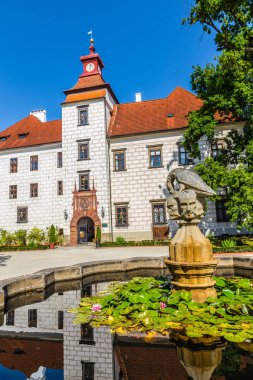 Trebon Kalesi ve Çeşme-Trebon, Çek Cumhuriyeti