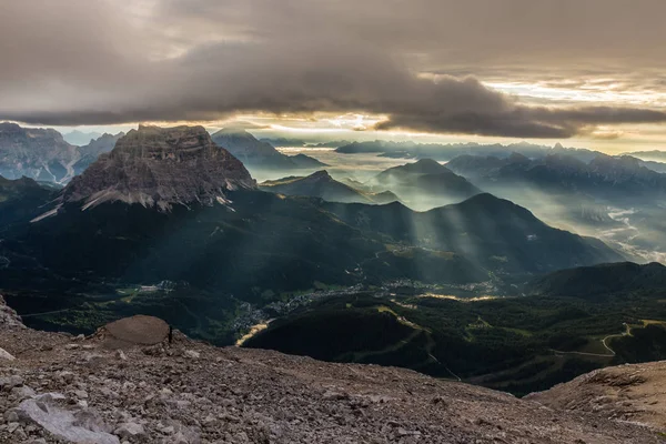 Uitzicht vanaf Maria Vittoria Torrani - Dolomieten, Italië — Stockfoto