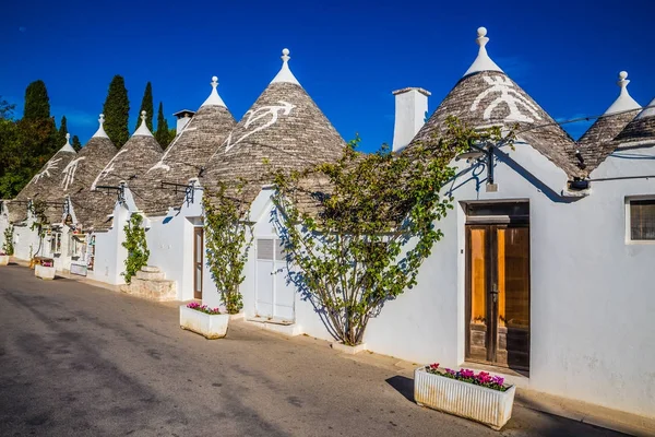 Alberobello With Trulli Houses - Апулия, Италия — стоковое фото