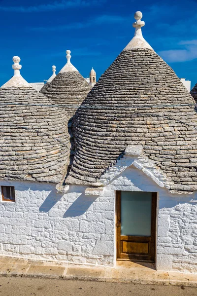 Alberobello med Trulli hus - Apulien, Italien — Stockfoto