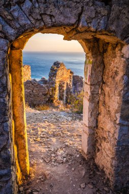 Himara Şatosu - Vlore, Arnavutluk, Avrupa