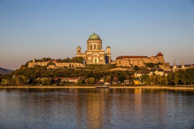 Esztergom Bazilikası - Esztergom, Komorom, Macaristan