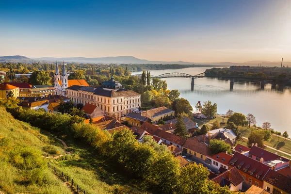Panorama de Esztergom, Komorom-Esztergom, Hungria — Fotografia de Stock