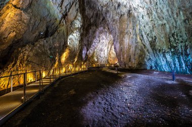Stopica Mağarası - Sirogojno Dağı, Zlatibor, Sırbistan