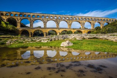 Roma Aqueduct Pont du Gard - Nimes, Fransa