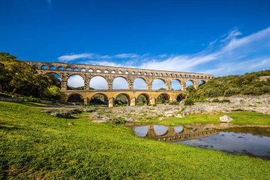 Roma Aqueduct Pont du Gard - Nimes, Fransa