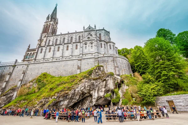 Rosary Basilica And Grotto - Lourdes, France — Stock Photo, Image