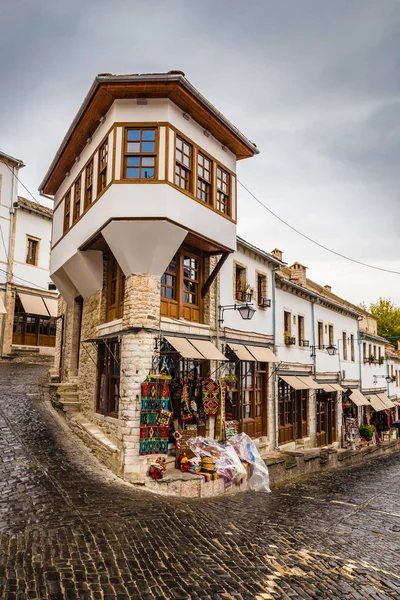 Gjirokaster Bazaar - Gjirokaster County, Albanien — Stockfoto