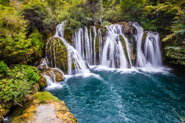 Wasserfall in martin brod - Bosnien und Herzegowina — Stockfoto
