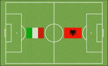 İtalya Arnavutluk futbol bayrakları ve futbol sahası ile Dünya Şampiyonasında karşı