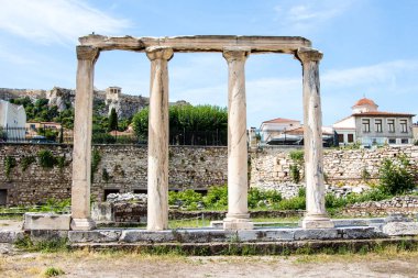 Atina 'daki Hadrian Kütüphanesi' nin güzel panoramik manzarası. Hadrian Kütüphanesi