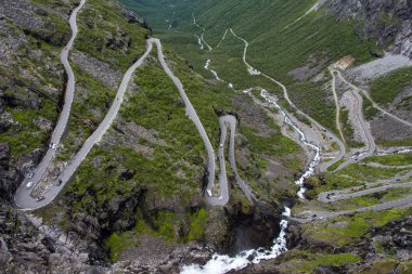 Norveç 'teki Trollstigen Yolu Serpentine İskandinavya seyahati Avrupa' nın ünlü hava manzarası
