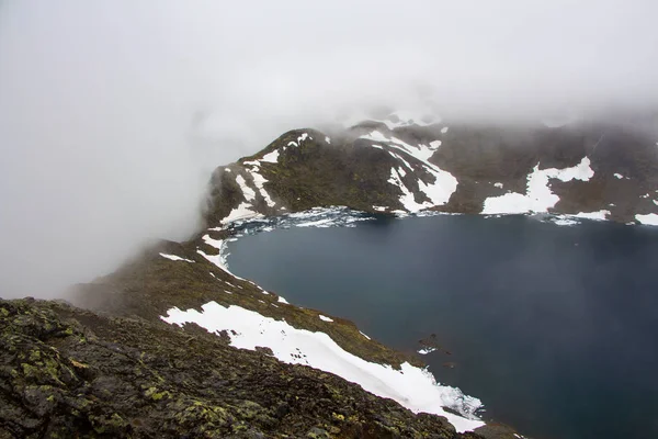 Paisaje Equivocado Besseggen Ribereña Noruega Una Ruta Senderismo Famosa — Foto de Stock