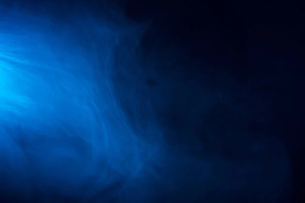 Синий дым — стоковое фото