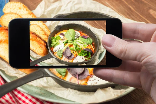 Fotoğraf çeken adam. 